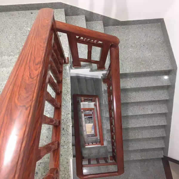 樓梯護(hù)欄